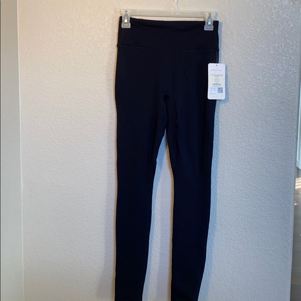 NWT leggings black
